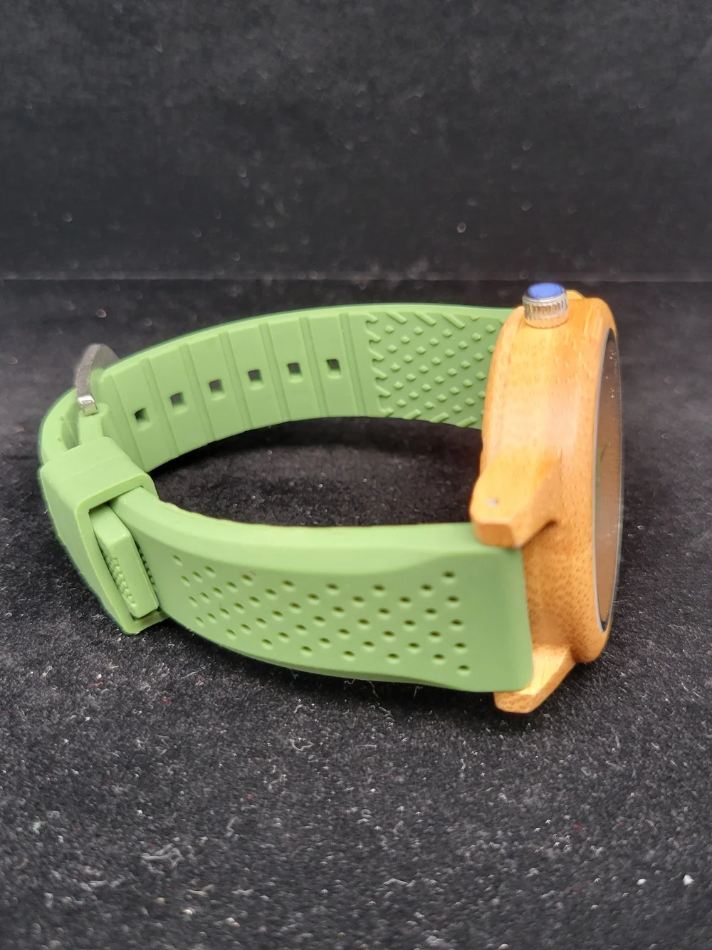 Minimalist Bamboo Watch with Green Dial and Strap